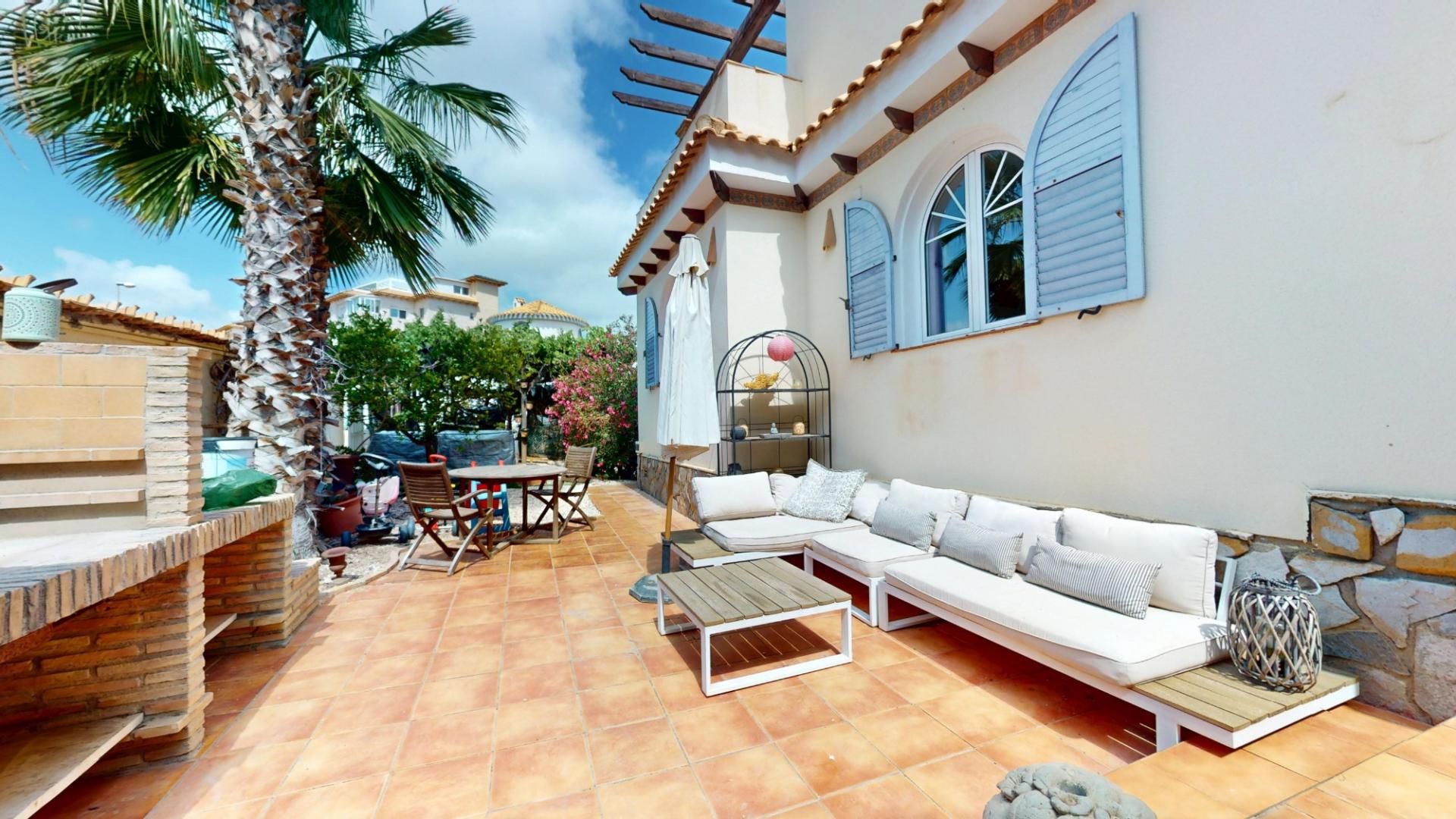 Terrassa de Casa o xalet en venda en Orihuela amb Aire condicionat, Piscina i Piscina comunitària