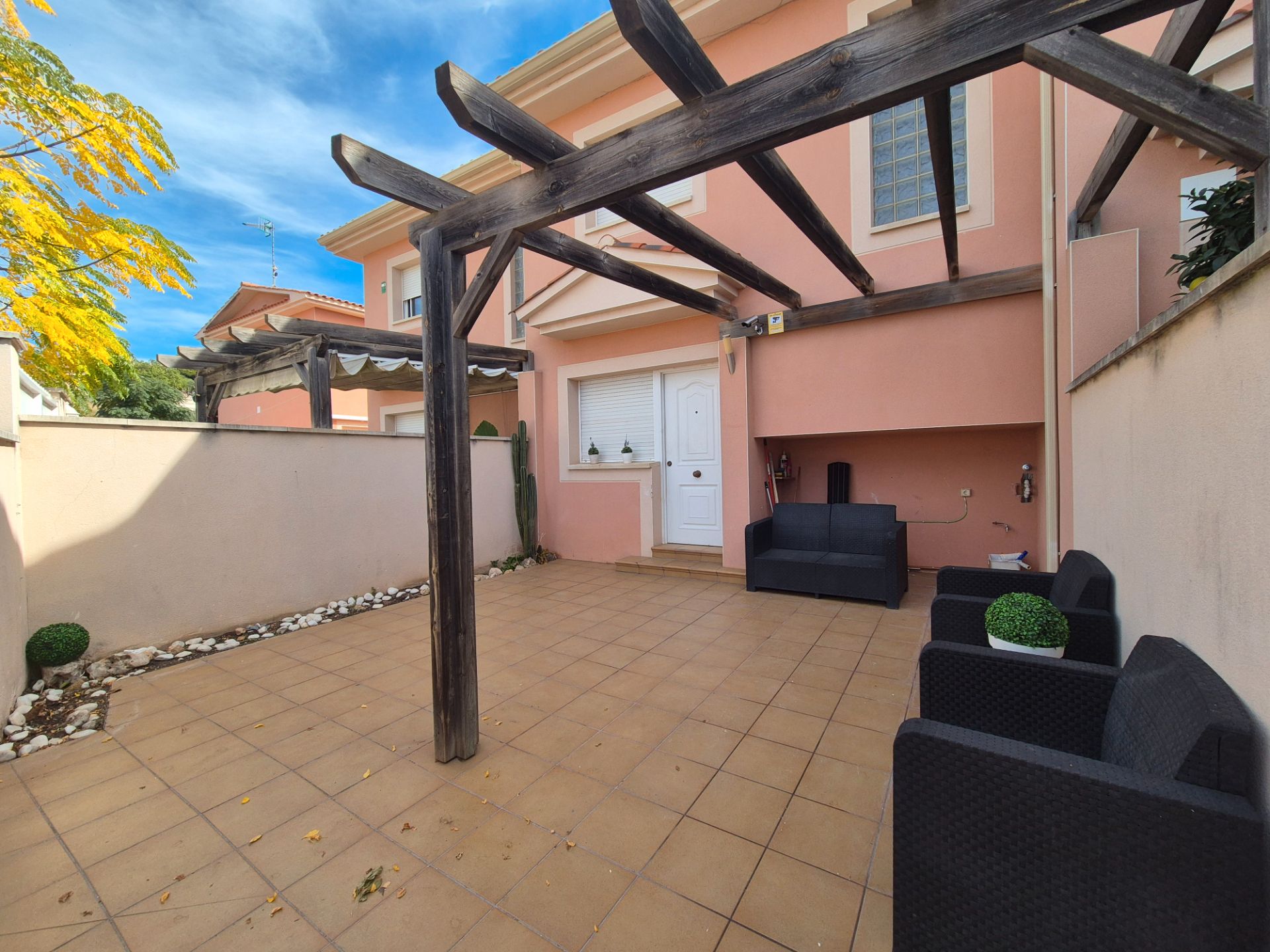 Single-family semi-detached for sale in Roda de Berà