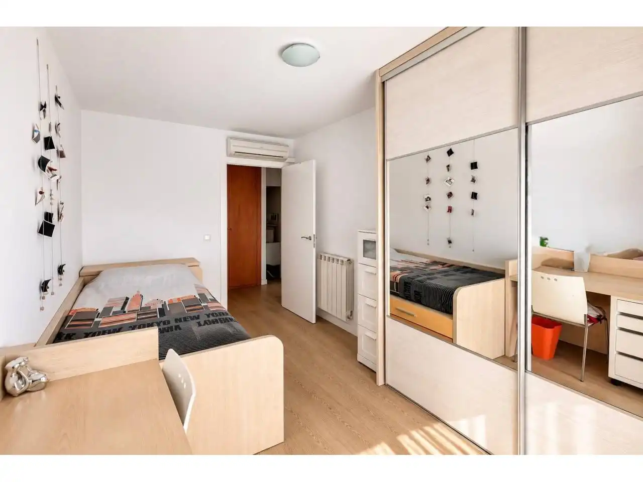 Maisonette zum Verkauf in Calle TARRAGONA, Plaça Catalunya