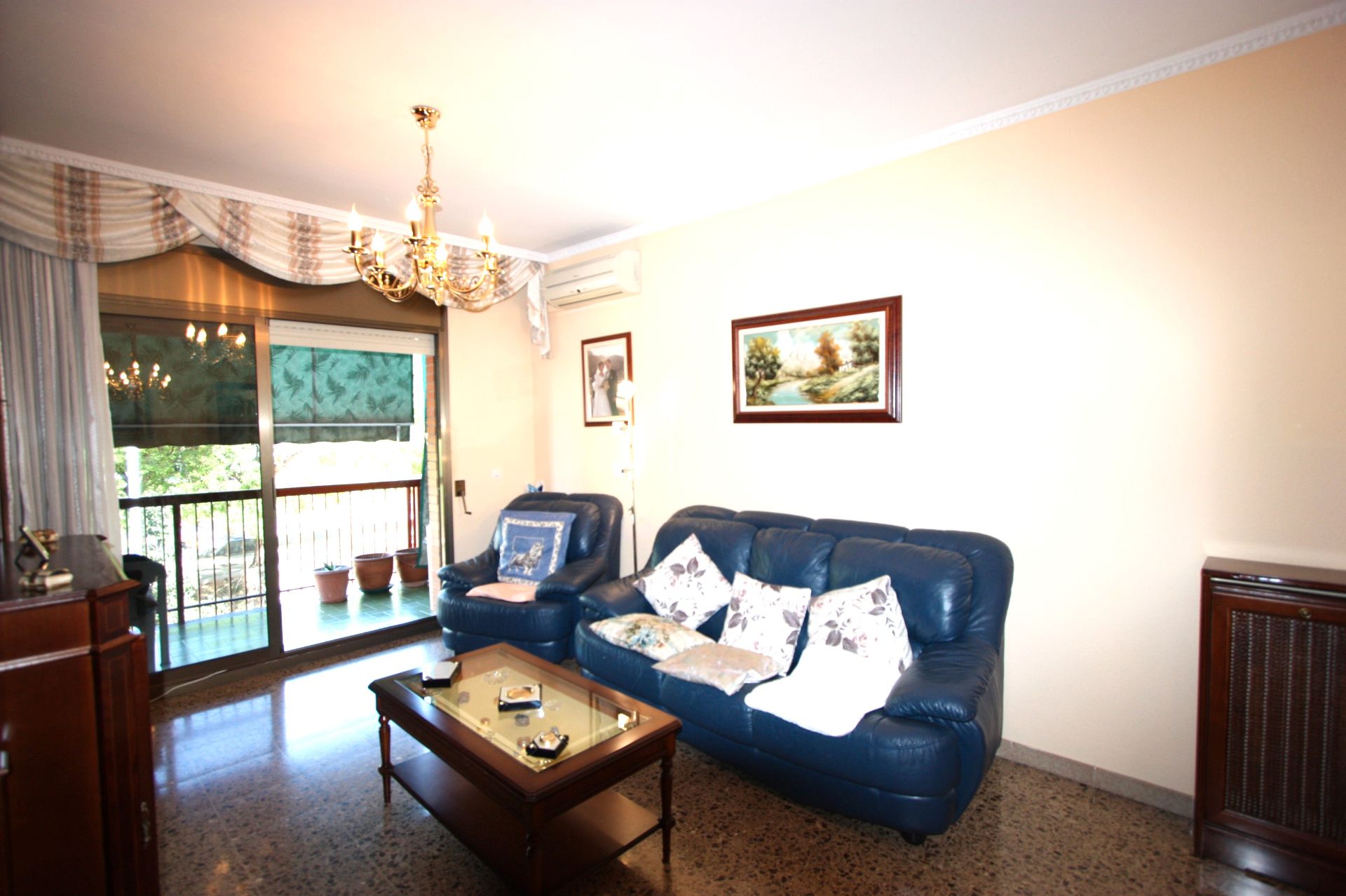 Piso en venta en Carrer d'Amèrica, Centre