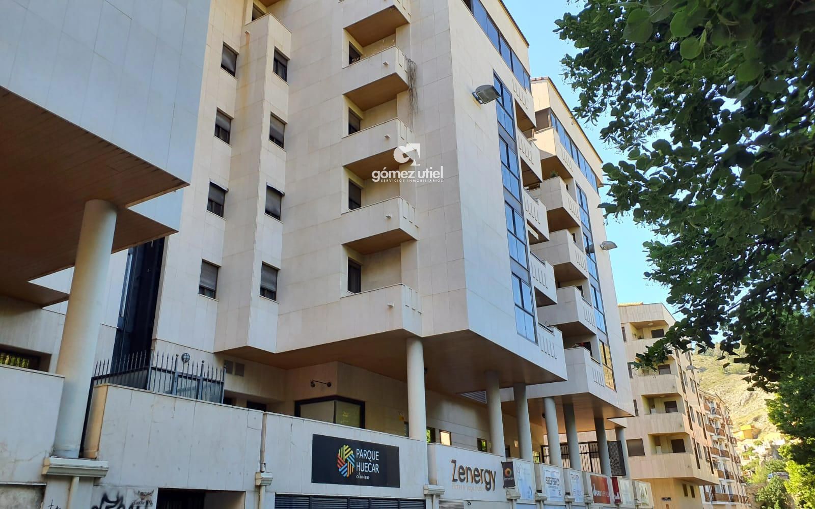 Vista exterior de Pis en venda en Cuenca Capital amb Calefacció, Terrassa i Traster
