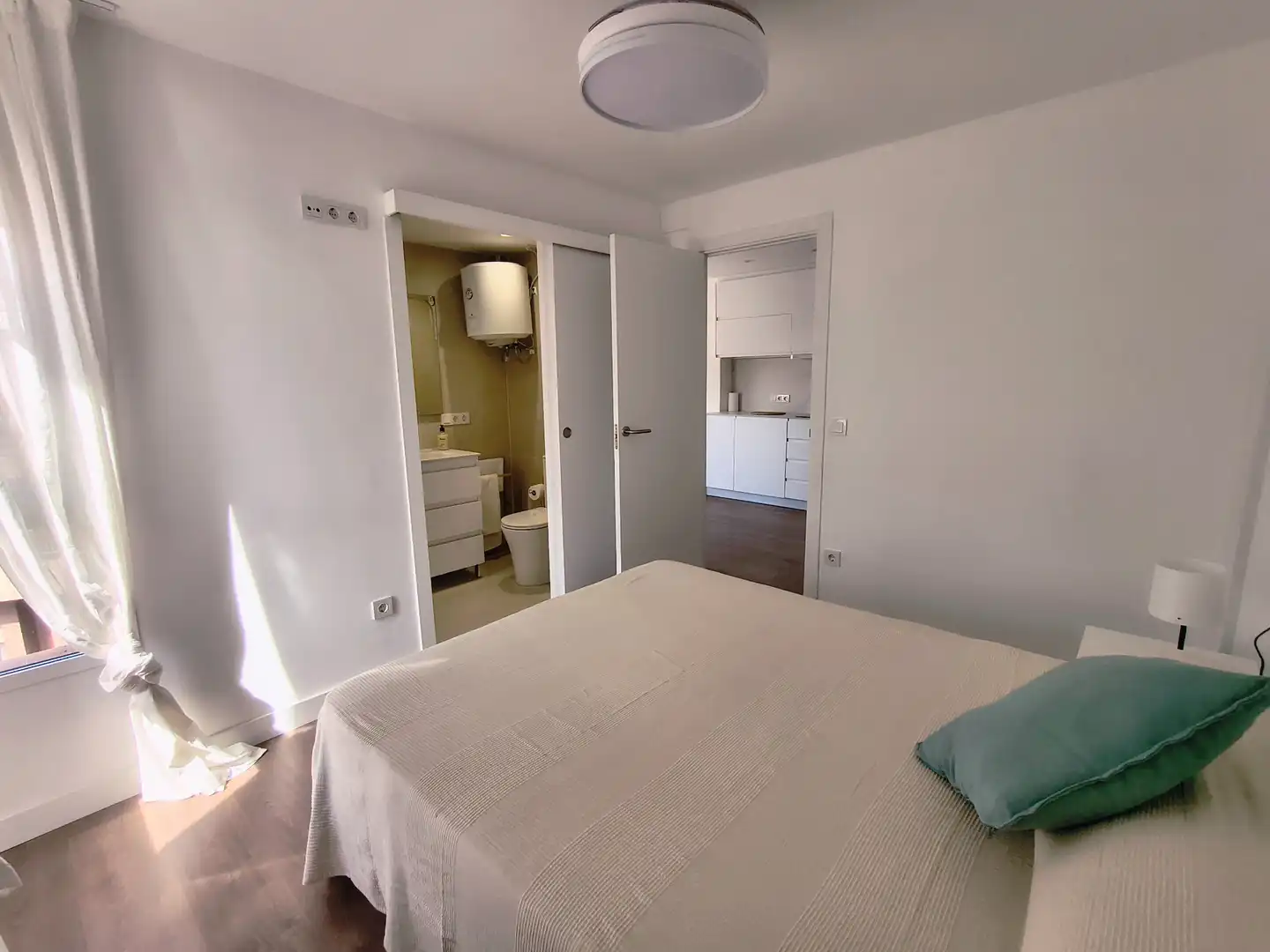 Schlafzimmer von Wohnungen zur Miete in Alicante / Alacant mit Klimaanlage, Terrasse und Möbliert