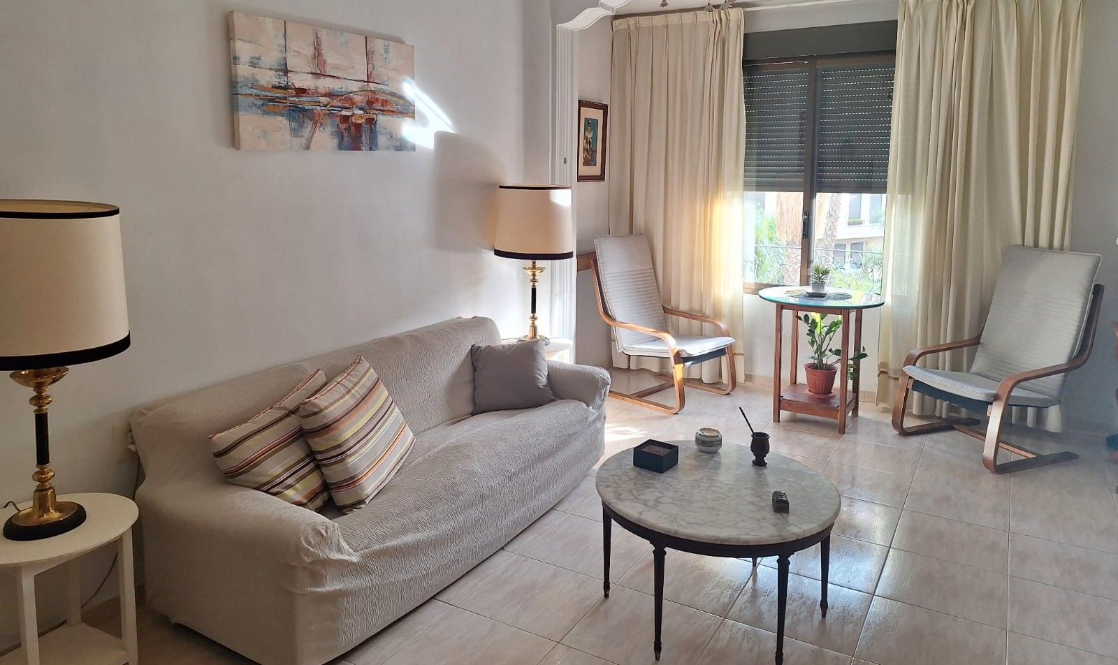 Sala de estar de Piso de alquiler en  Valencia Capital con Aire acondicionado, Calefacción y Parquet