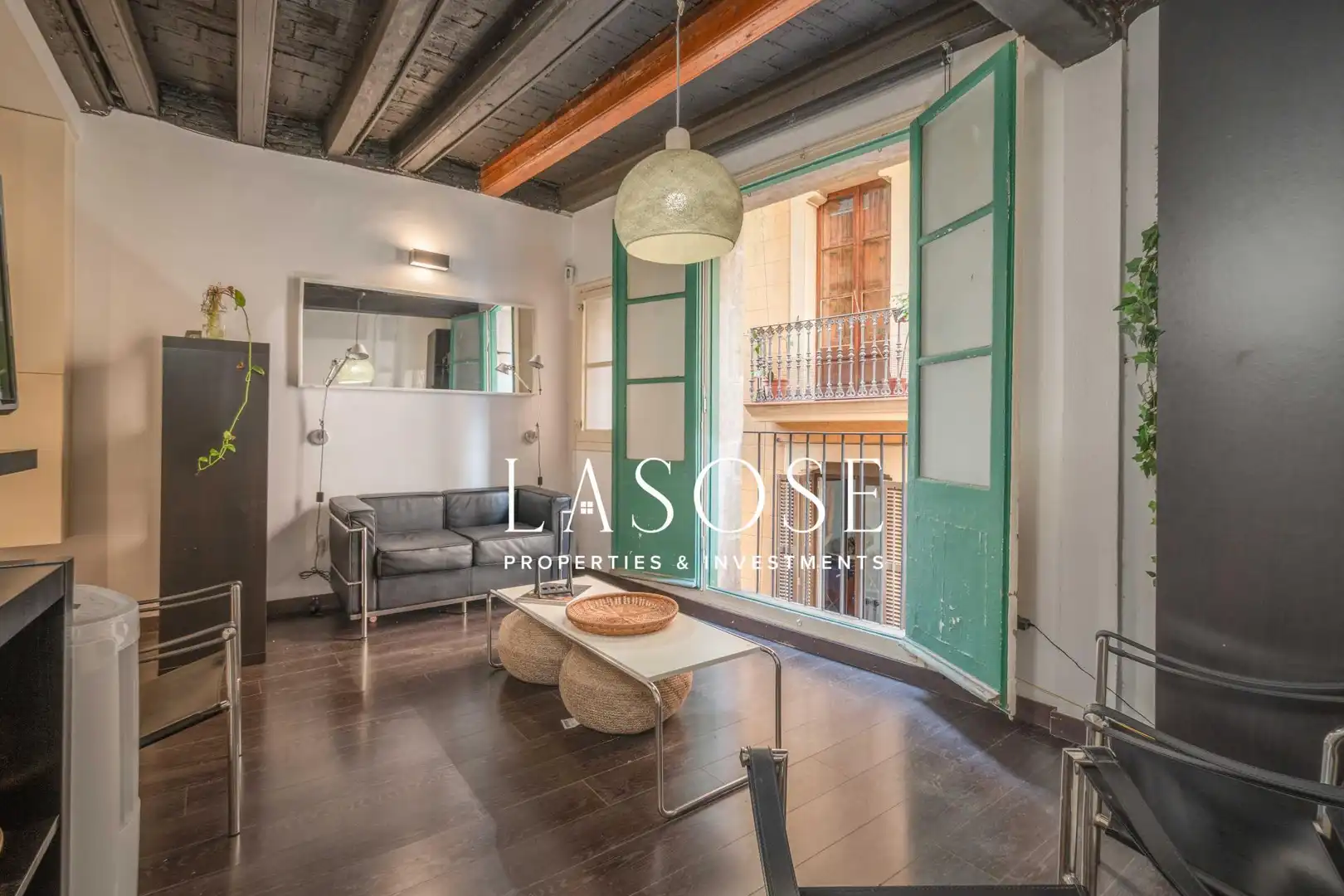 Sala d'estar de Pis en venda en Barcelona amb Aire condicionat, Calefacció i Parquet