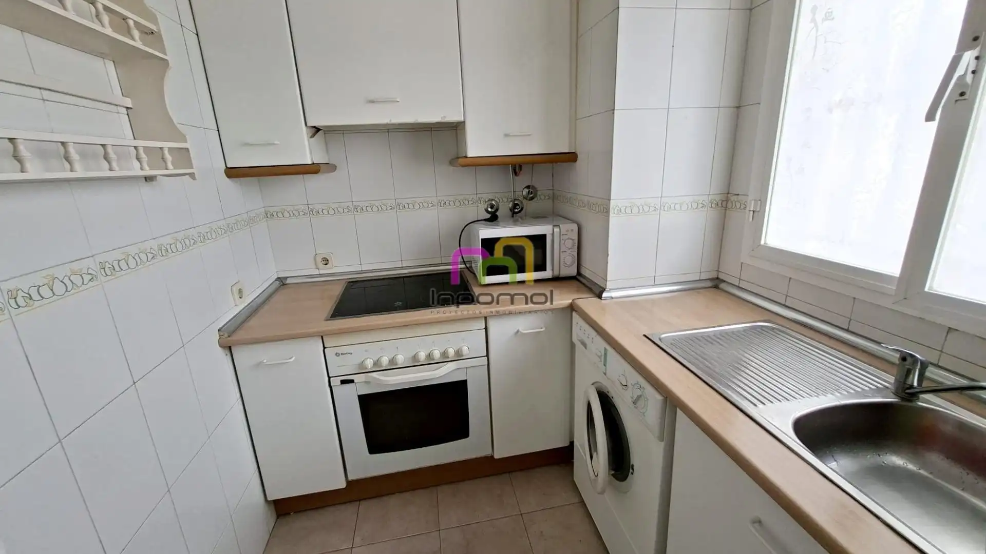 Kitchen of Apartments for rent in Badajoz Capital  with Furnished