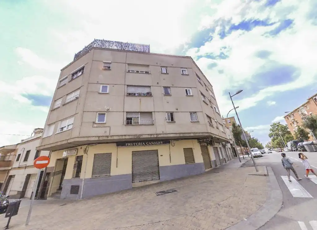 Vista exterior de Piso en venta en Terrassa