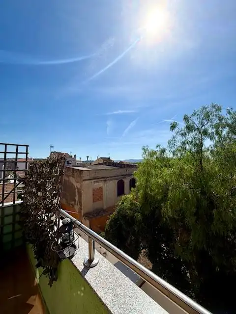 Vista exterior de Piso en venta en El Pla del Penedès con Calefacción, Parquet y Terraza