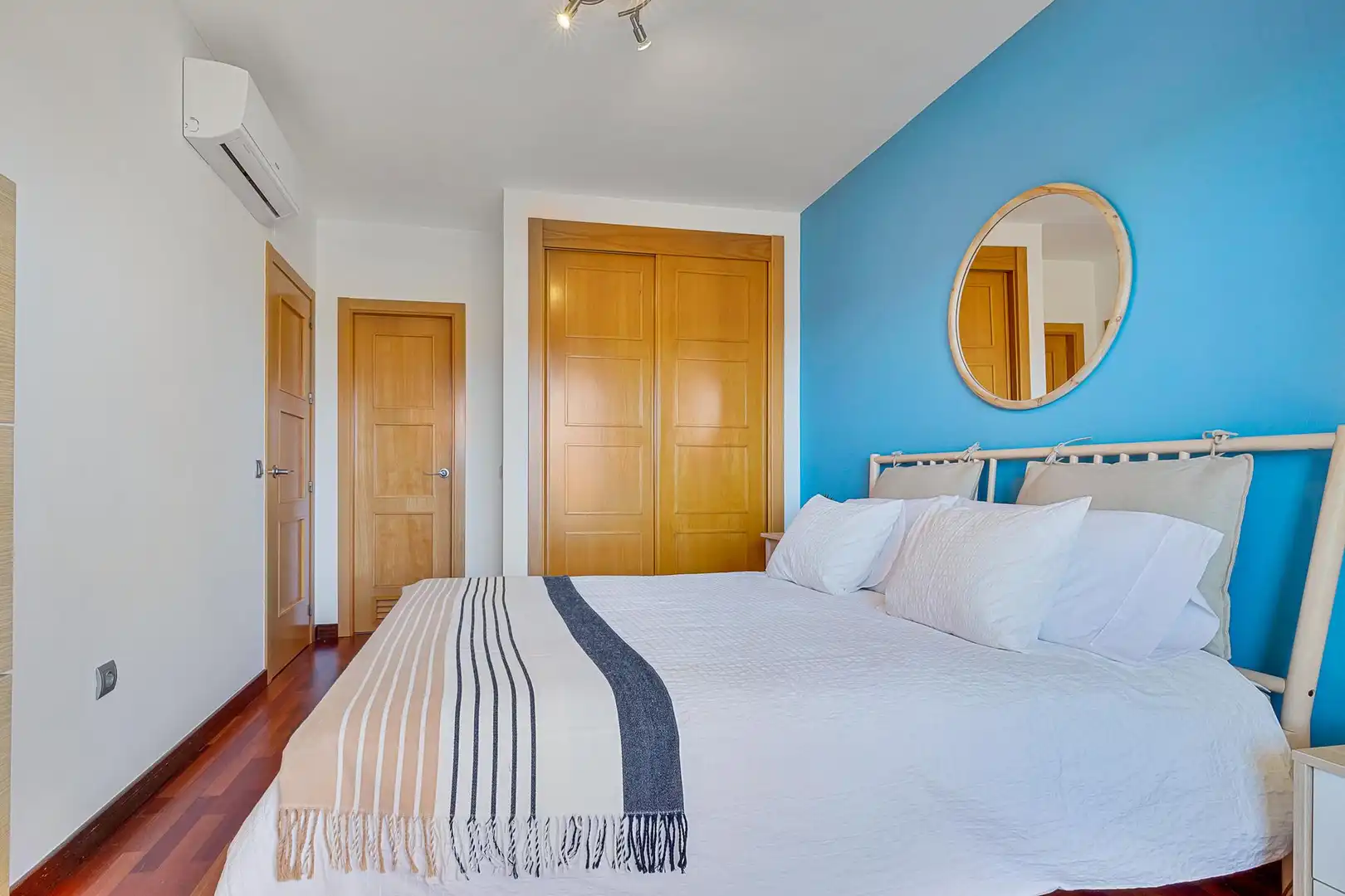 Habitación de Ático en venta en Mijas con Aire acondicionado, Calefacción y Jardín privado