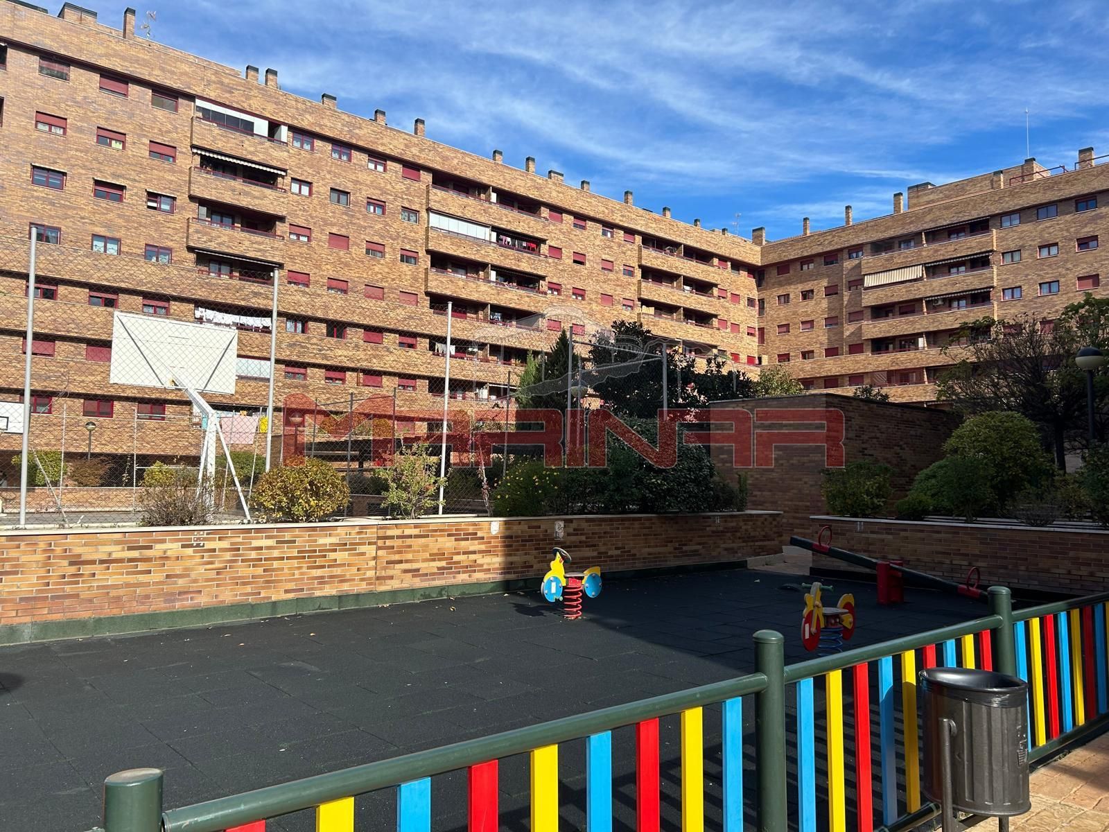 Vista exterior de Pis en venda en Seseña amb Calefacció, Jardí privat i Terrassa