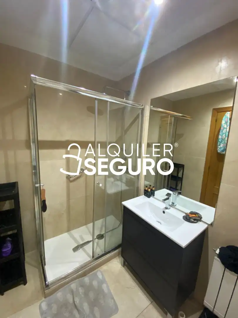 Baño de Casa o chalet de alquiler en Guadalajara con Aire acondicionado, Calefacción y Terraza