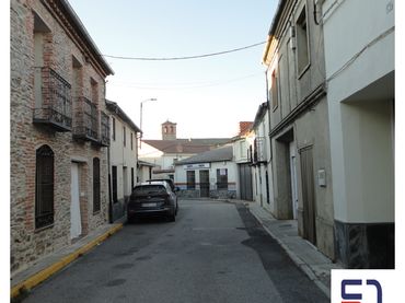 Casa en venda a Santa María la Real de Nieva