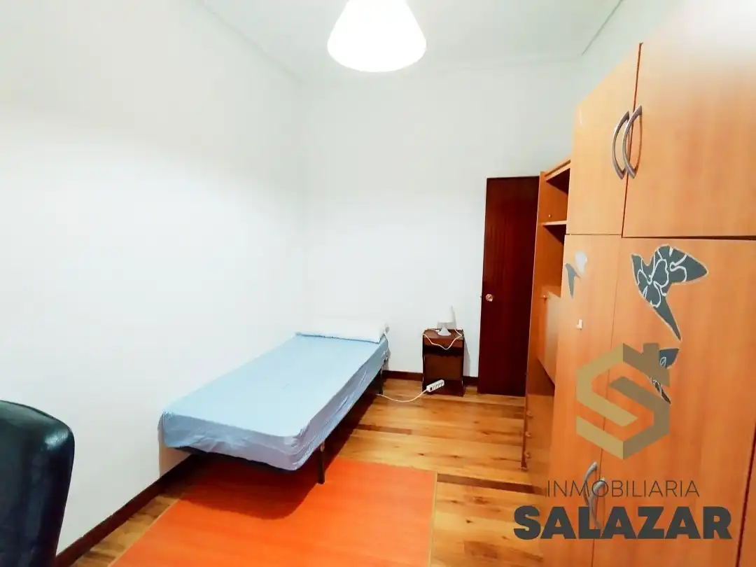 Bedroom of Flat for rent in Bilbao   with Heating and Terrace