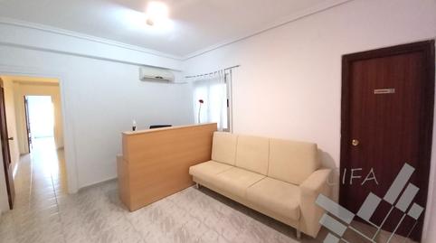 Foto 2 de Oficina de alquiler en   Jovellar, Casco Urbano, Castellón