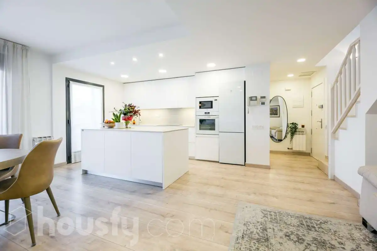 Kitchen of Attic for sale in Sant Joan Despí  with Air Conditioner, Heating and Parquet flooring