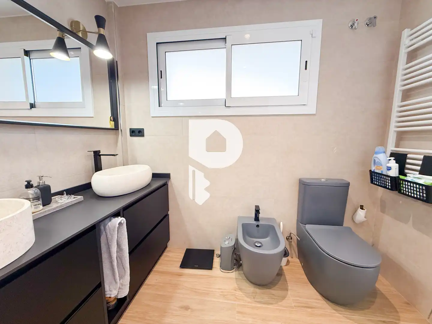 Baño de Casa o chalet de alquiler en Vallirana con Aire acondicionado, Calefacción y Jardín privado