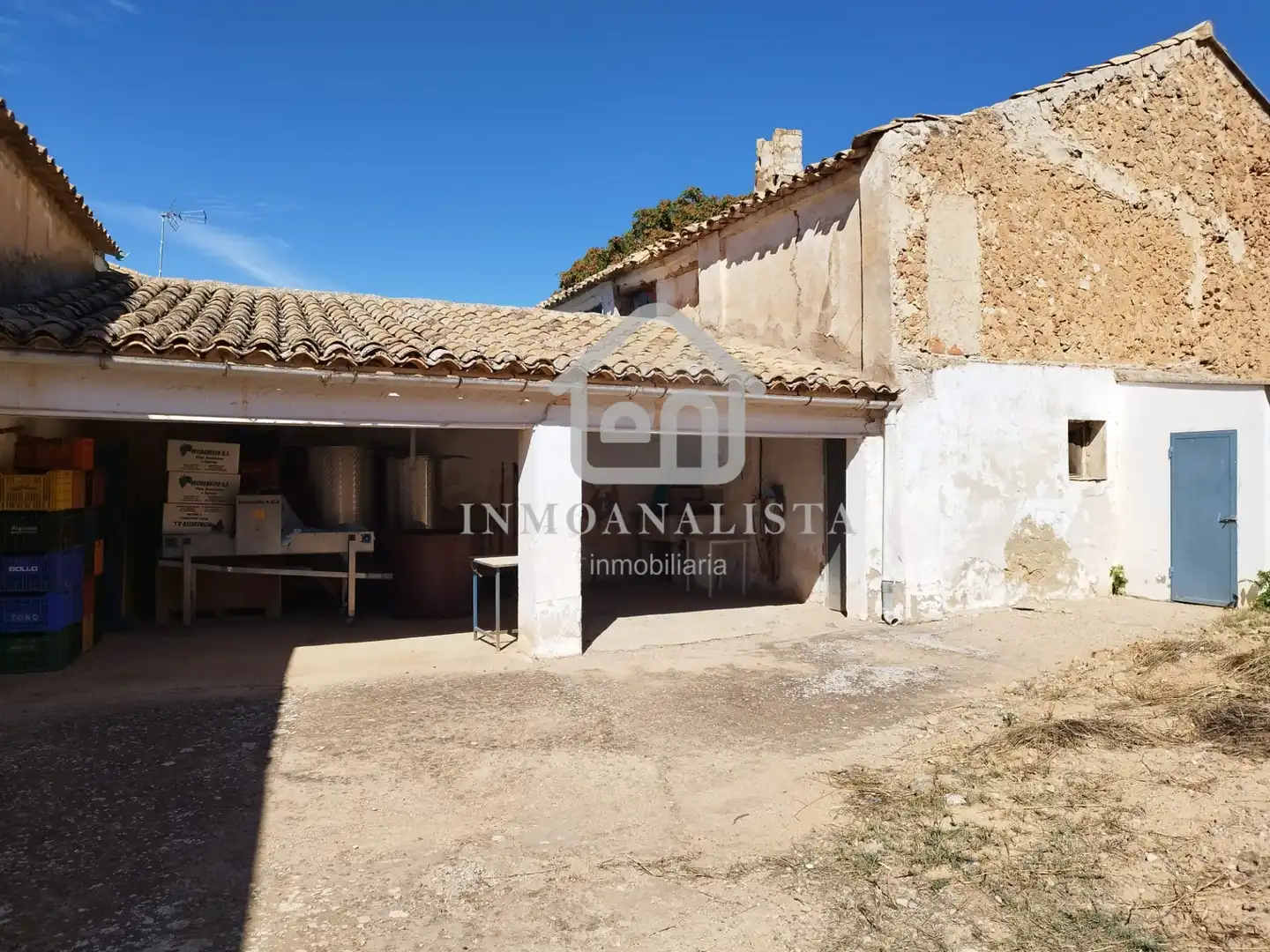 Vista exterior de Finca rústica en venta en Requena, Valencia