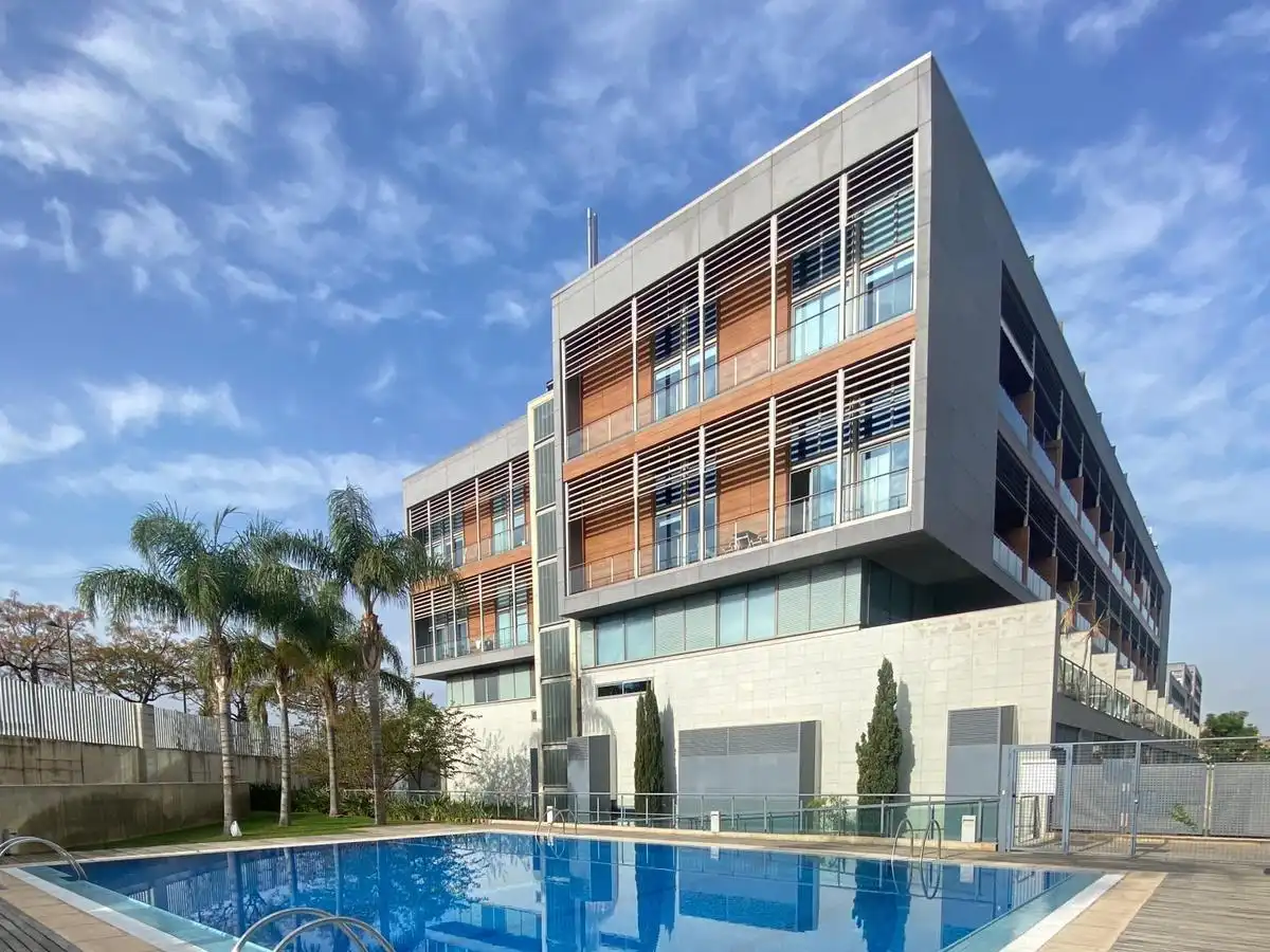 Exterior view of Flat for rent in  Valencia Capital  with Air Conditioner, Private garden and Terrace