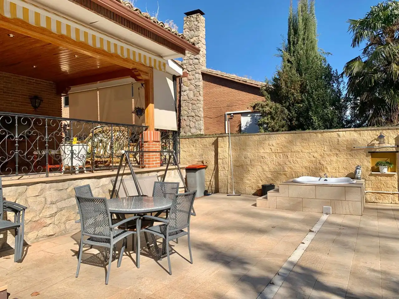 Terraza de Casa o chalet en venta en Aranjuez con Aire acondicionado, Calefacción y Jardín privado