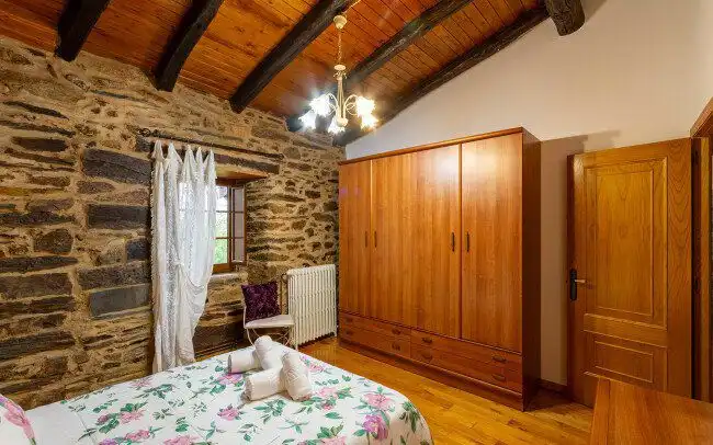 Dormitori de Casa o xalet en venda en Sober amb Calefacció, Jardí privat i Terrassa