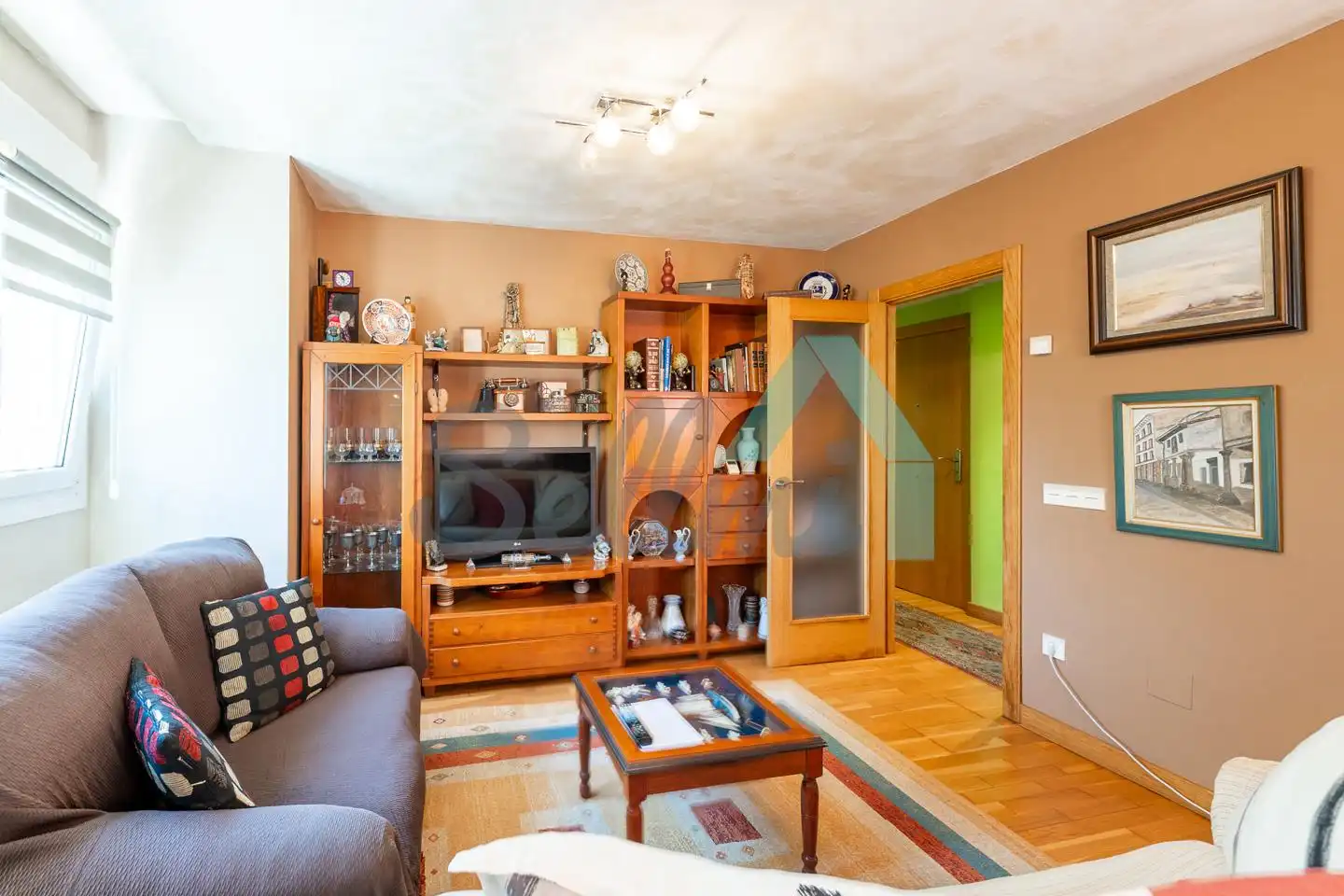 Sala de estar de Piso en venta en Avilés con Calefacción, Parquet y Trastero