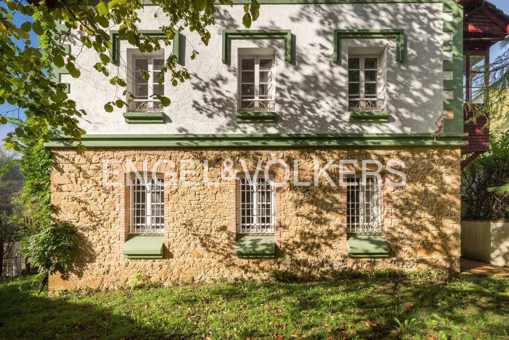 Vista exterior de Casa o chalet en venta en Nava, Asturias