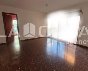 Living room of Flat for sale in  Barcelona Capital  with Balcony