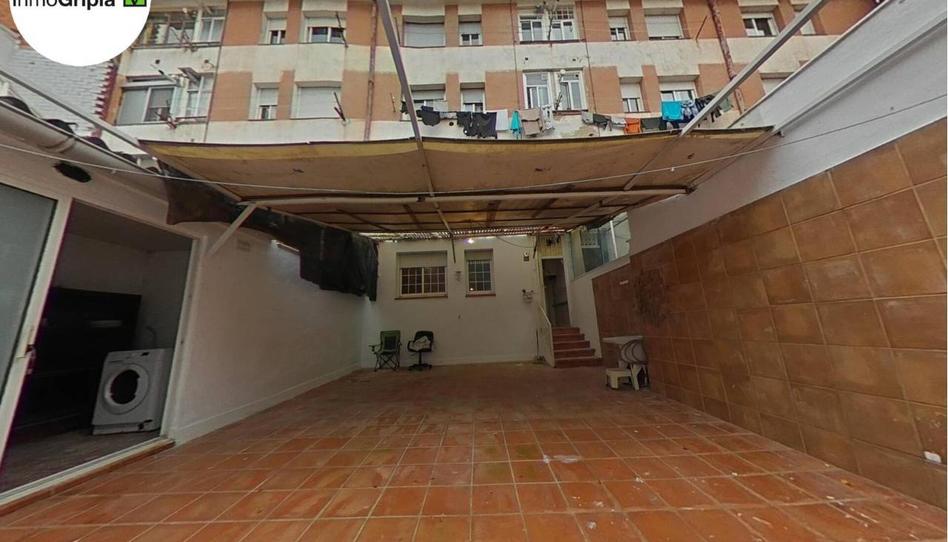 Foto 1 de Piso en venta en Les Arenes - La Grípia  Can Montllor, Barcelona