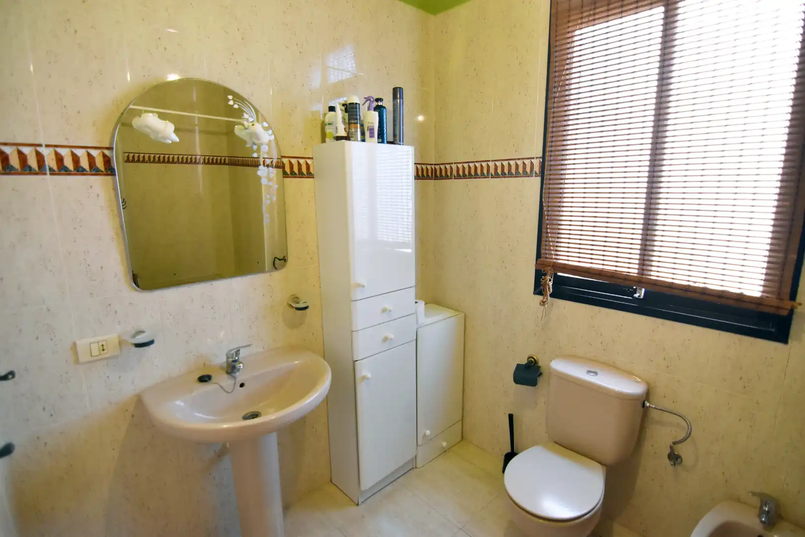Baño de Piso en venta en El Rosario con Terraza, Amueblado y Balcón