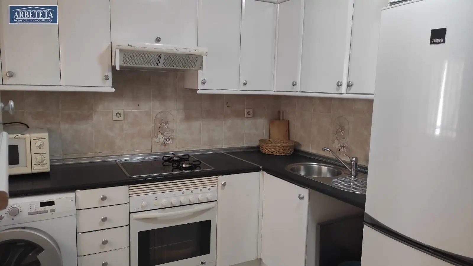 Cocina de Finca rústica en venta en Sacecorbo con Calefacción, Terraza y Balcón