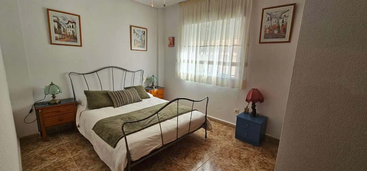Habitación de Dúplex en venta en Orihuela con Terraza, Piscina y Amueblado