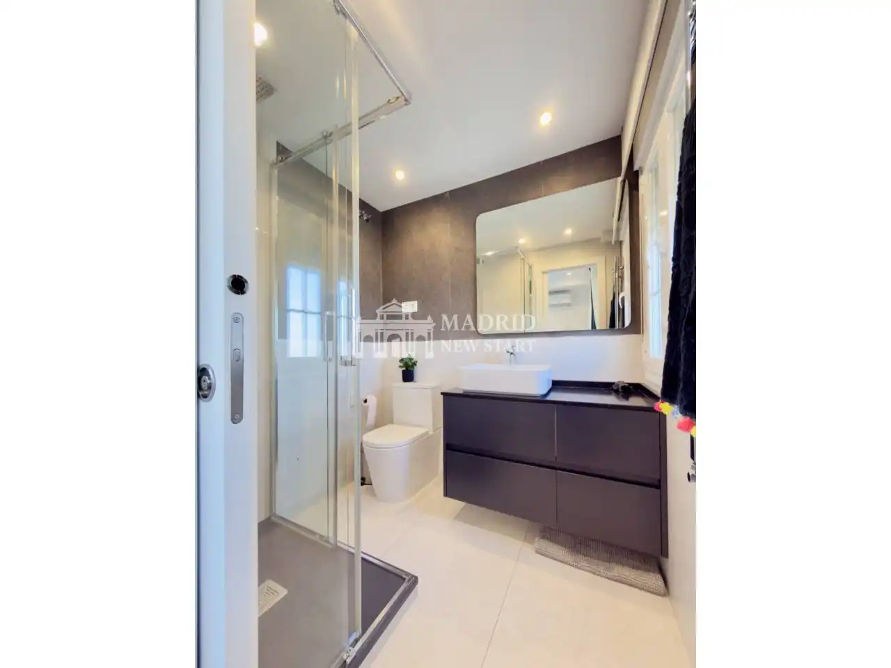 Flat with lift for sale in Calle Cea Bermúdez, imagen 20