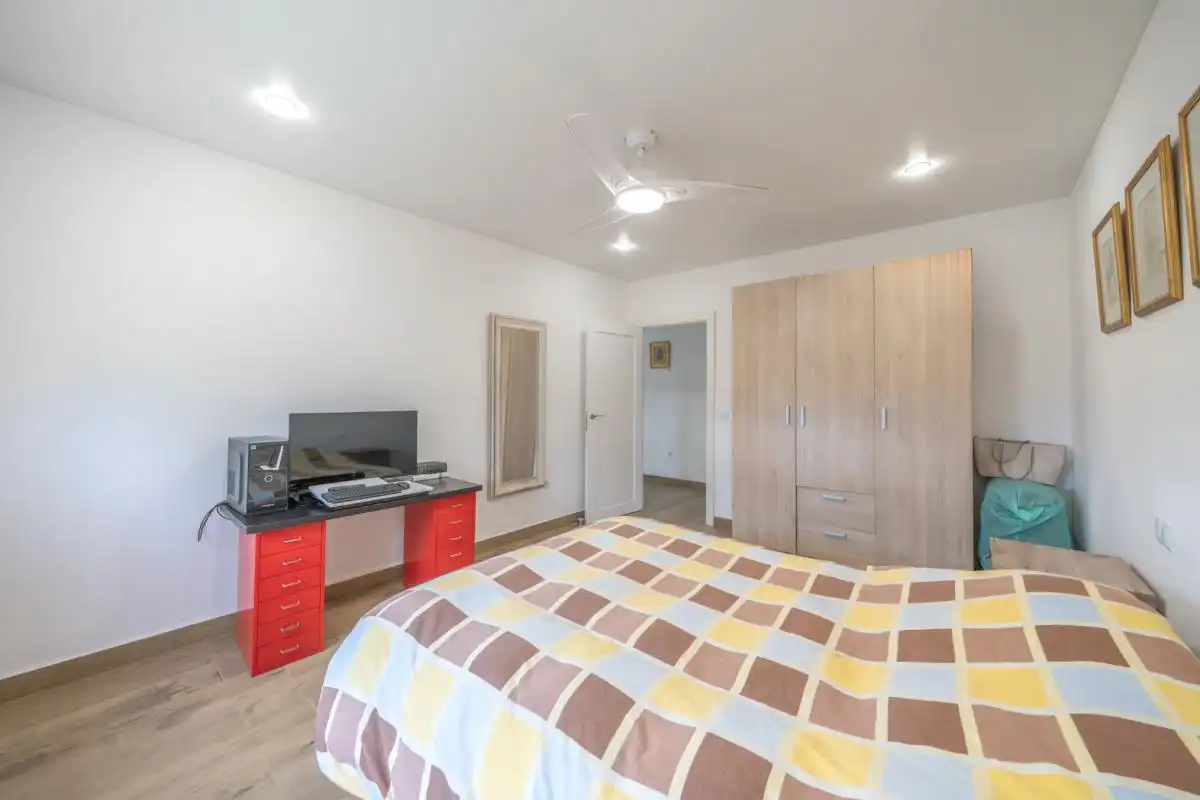 Habitación de Casa o chalet en venta en San Miguel de Salinas con Aire acondicionado, Calefacción y Jardín privado