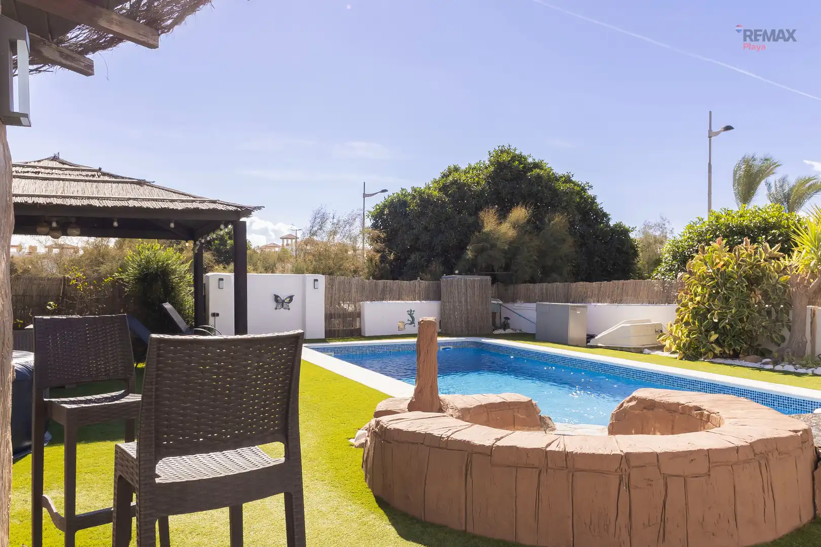 Piscina de Casa o chalet en venta en Las Salinas