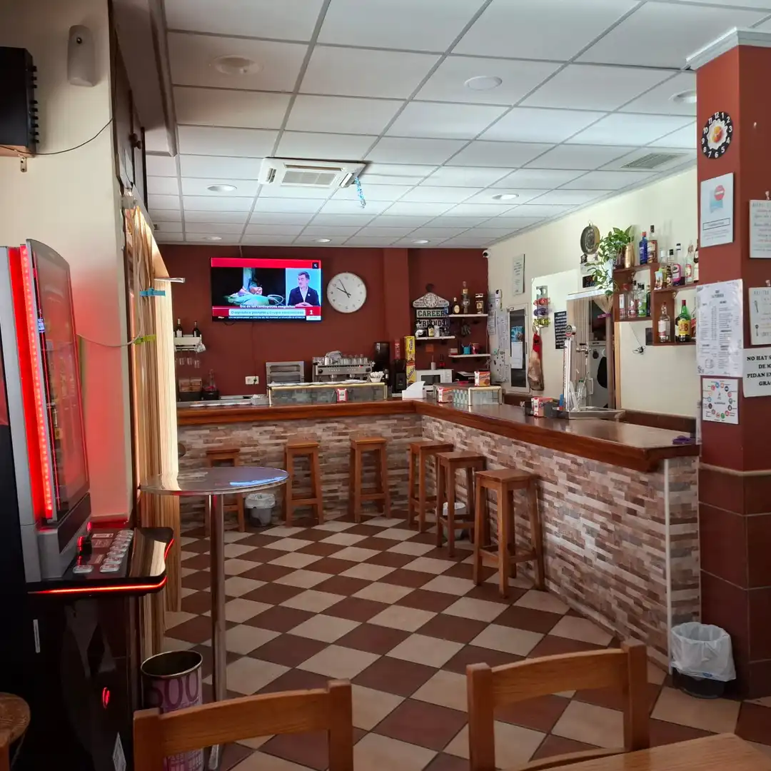 Local en venta en Azuqueca de Henares con Aire acondicionado, Calefacción y Terraza