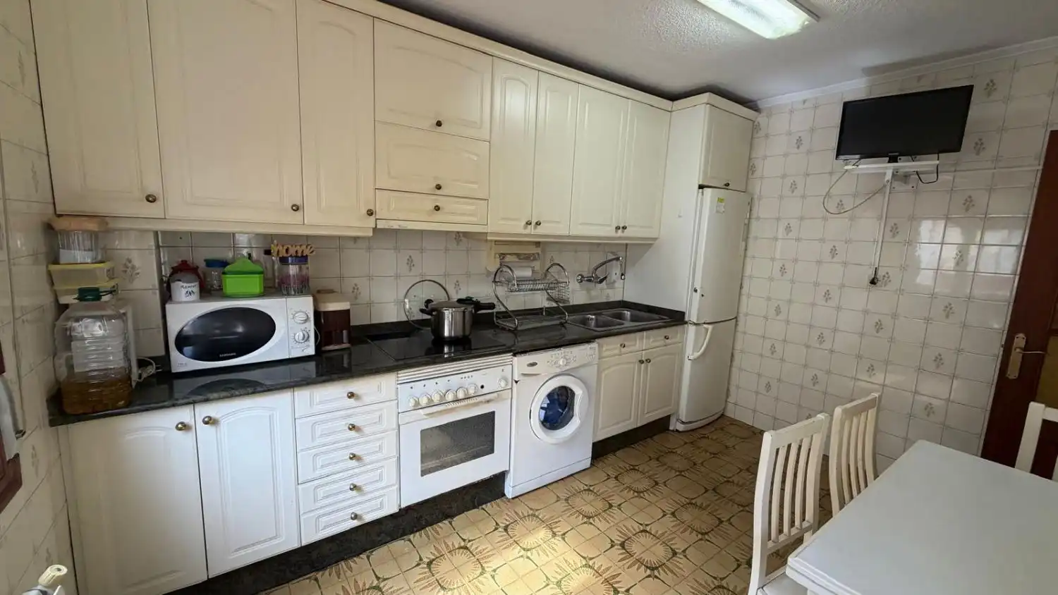 Cocina de Casa o chalet en venta en Bárcena de Cicero con Calefacción, Terraza y Trastero