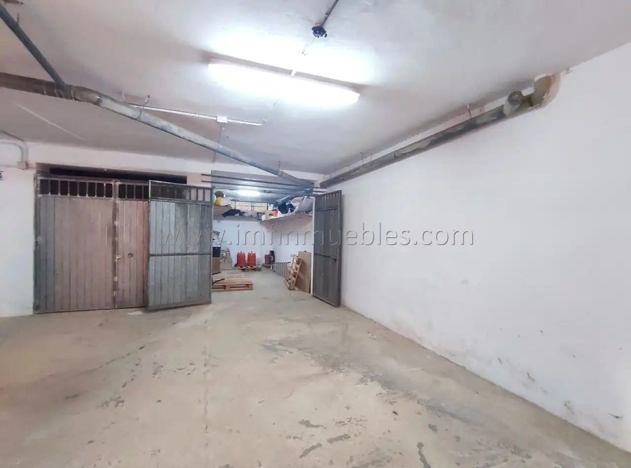 Garaje en venta en Vélez-Málaga