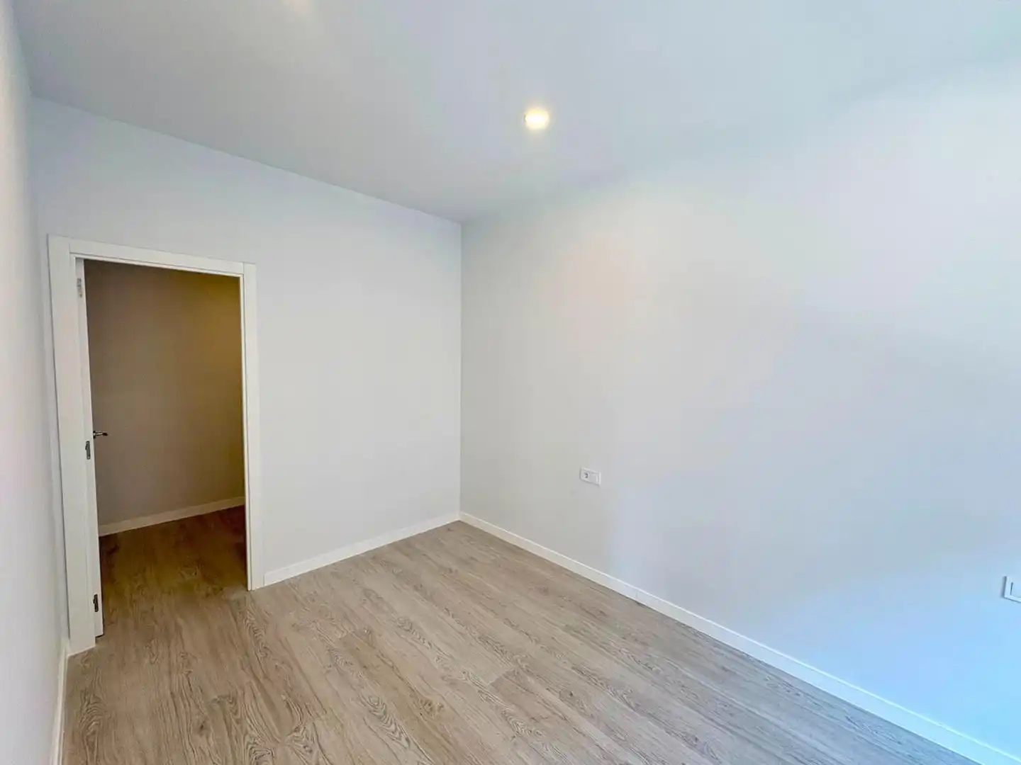 Flat for sale in Barcelona  with Air Conditioner, Heating and Parquet flooring