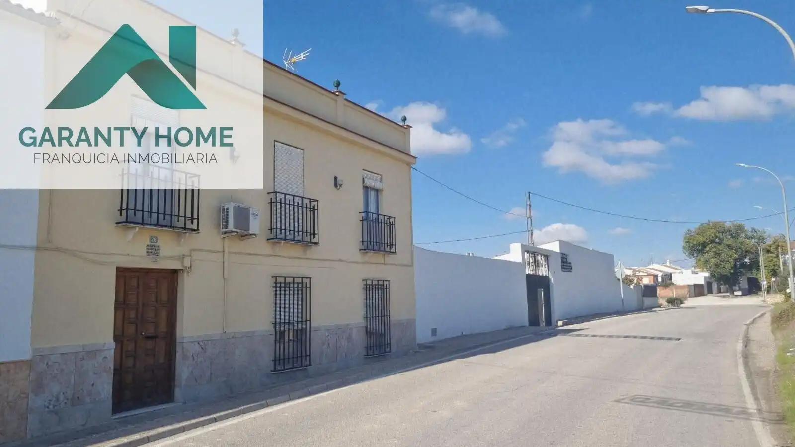 Vista exterior de Casa o chalet en venta en Lucena