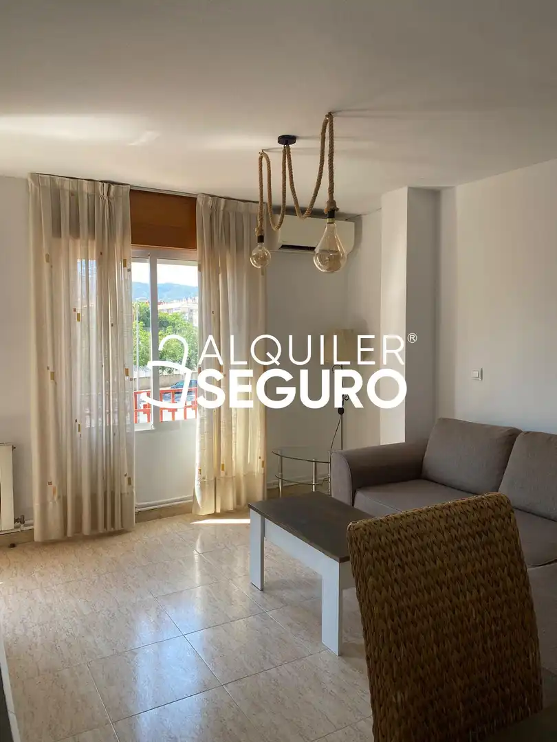 Sala de estar de Piso de alquiler en Murcia con Aire acondicionado, Calefacción y Amueblado