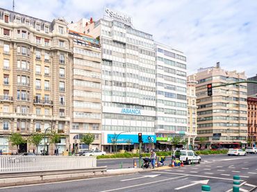 Oficina amb ascensor en venda a Centro - Juan Flórez - Plaza Pontevedra
