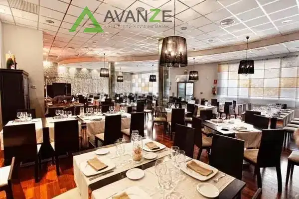 Local comercial en venda a Sur, imagen 4