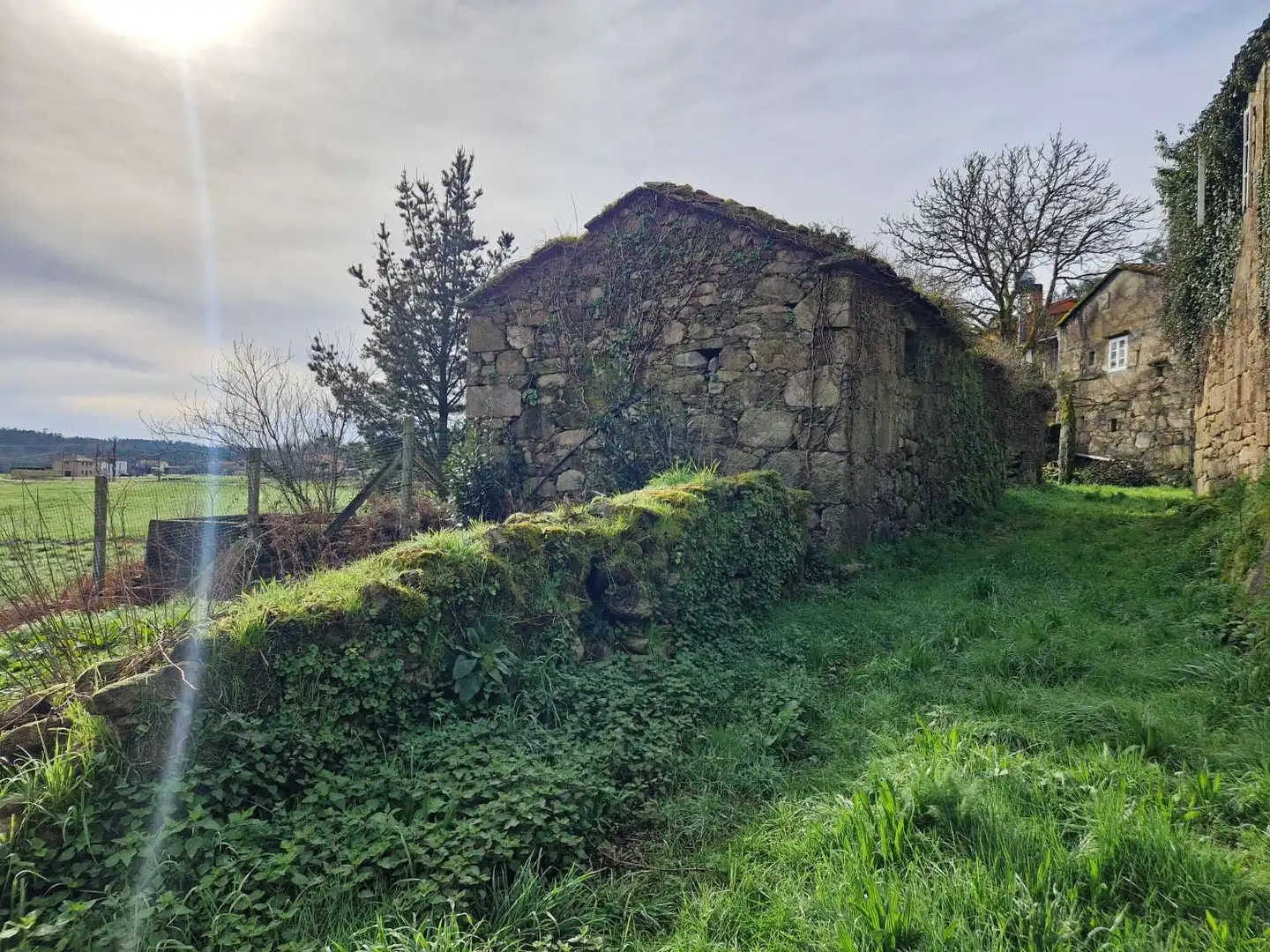 Vista exterior de Casa o chalet en venta en Brión con Trastero