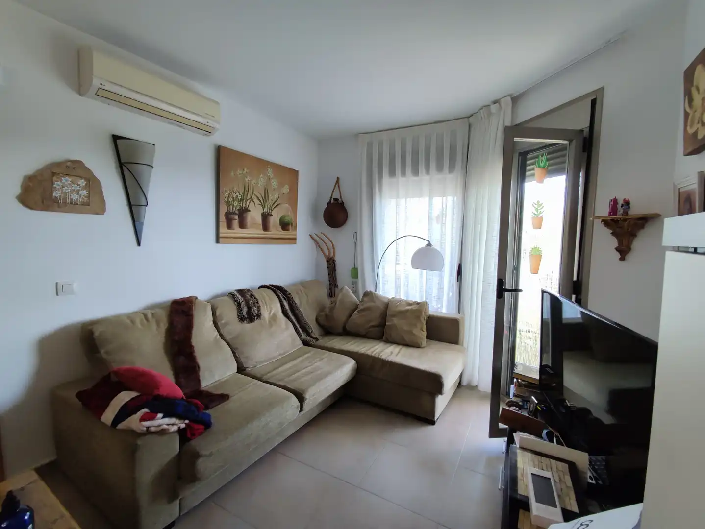 Wohnzimmer von Wohnungen zum Verkauf in Alcanar mit Klimaanlage, Terrasse und Gemeinschaftspool