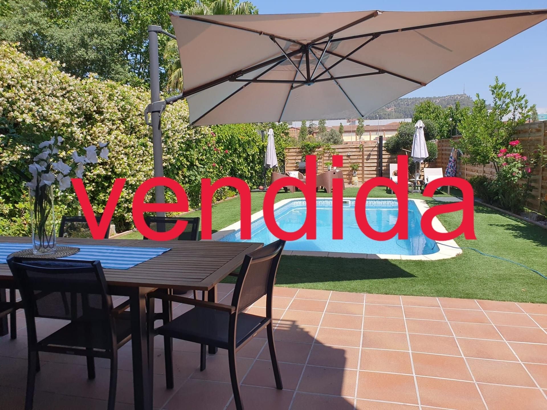 Garden of House or chalet for sale in Cervelló  with Air Conditioner, Heating and Private garden