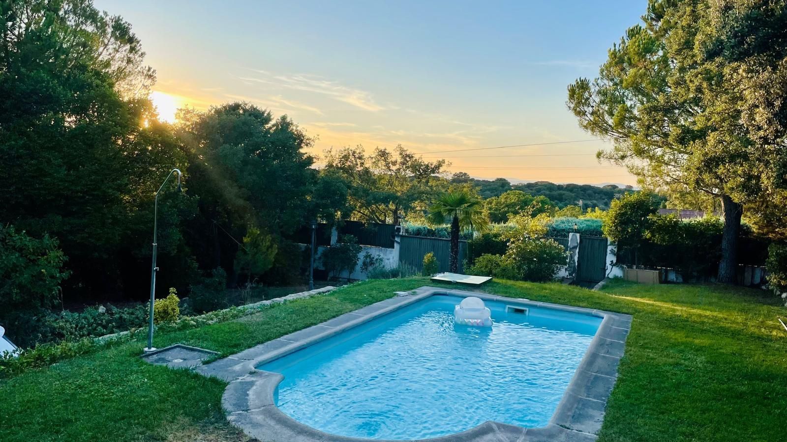Swimming pool of House or chalet for sale in Valdenuño Fernández  with Heating, Private garden and Swimming Pool