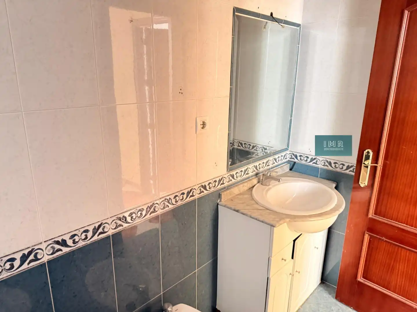 Baño de Piso en venta en Sevilla con Balcón