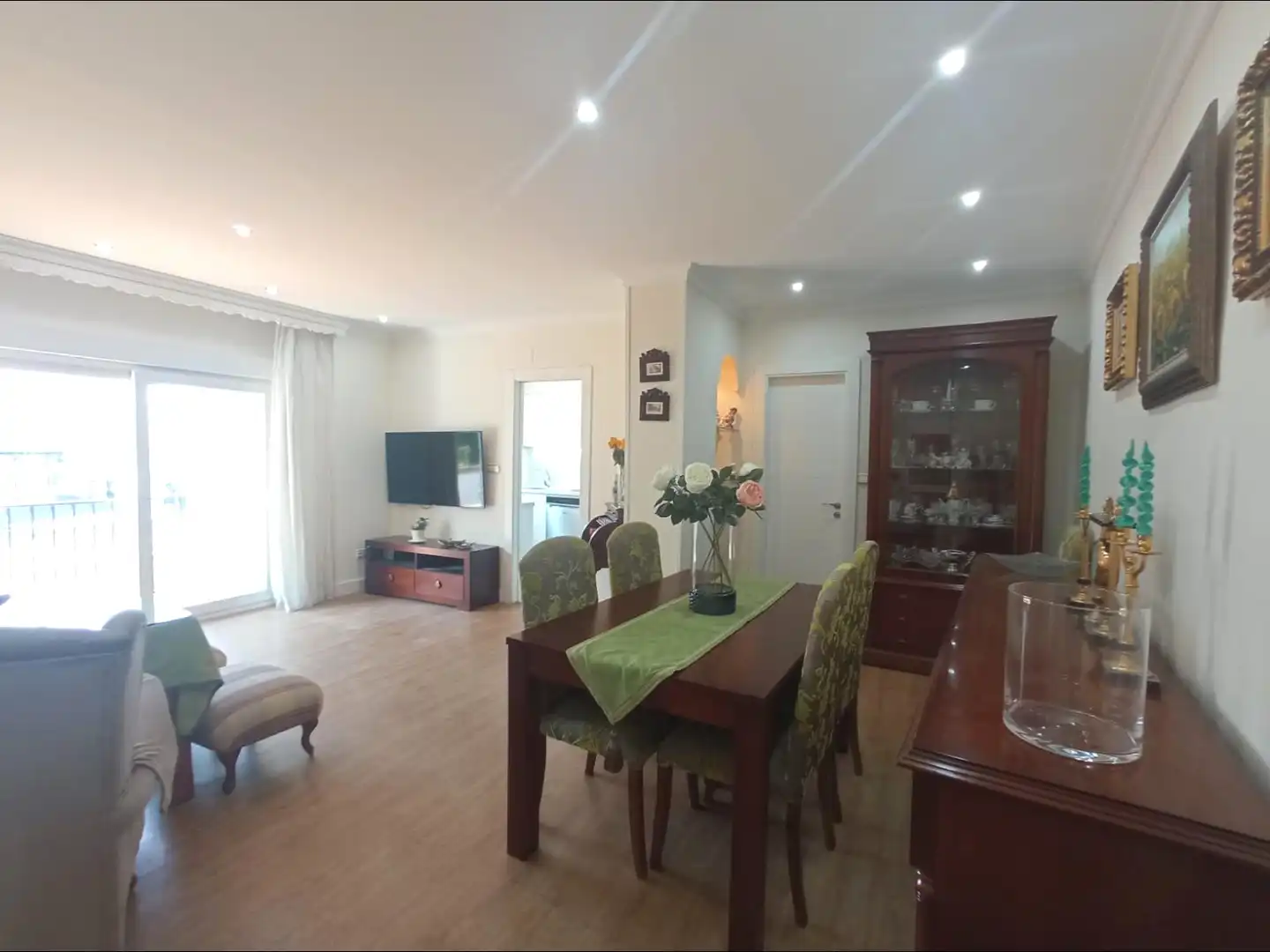 Menjador de Apartament de lloguer en Granada amb Aire condicionat, Calefacció i Terrassa