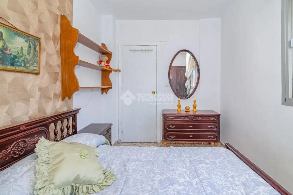 Dormitori de Casa adosada en venda en Armilla amb Jardí privat, Terrassa i Balcó