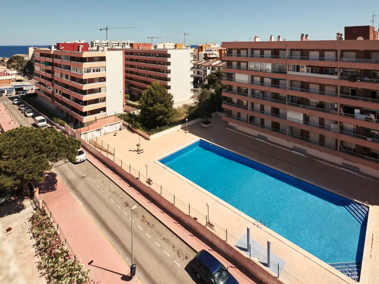Schwimmbecken von Wohnungen zum Verkauf in Torrevieja mit Klimaanlage, Heizung und Terrasse
