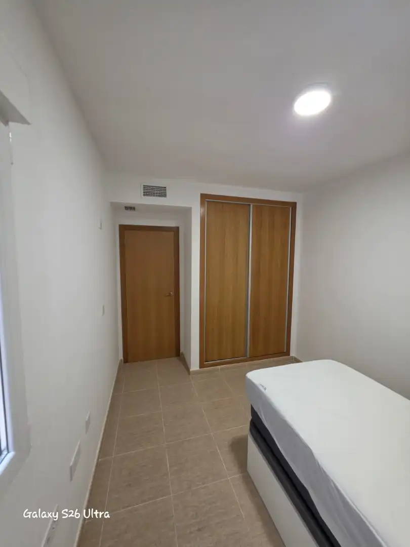 Habitación de Piso de alquiler en Albatera con Aire acondicionado, Trastero y Amueblado
